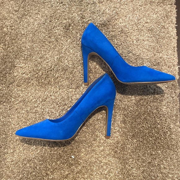 Blue heels - Picture 2 of 5